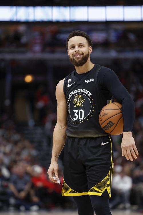 巴恩斯利主帅：索博有点不尊重，对强队或欧冠他不该这样