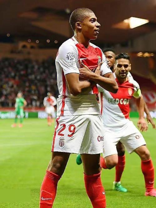 2026 WBC：日本队主帅透露，为了提升战术灵活性，日本队可能在名单中加入 1 名专职代跑