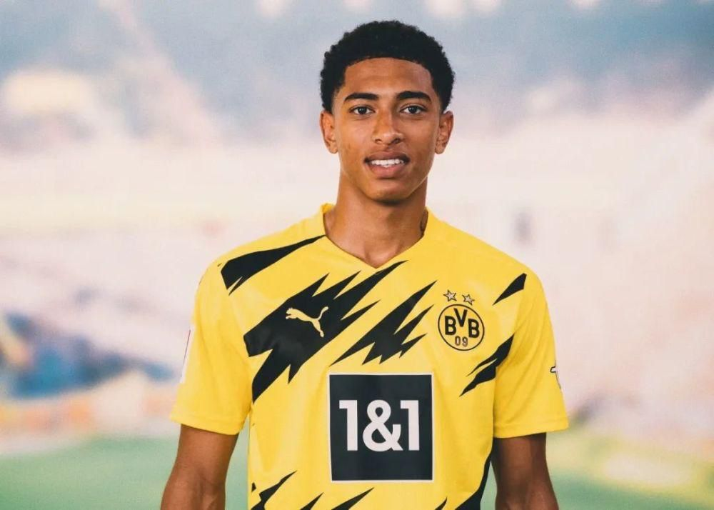 95比90险胜 张镇麟爆发创得分纪录 上海男篮过关