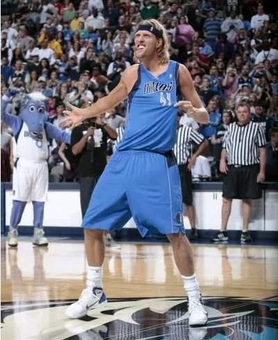 2024-2025赛季CBA季前赛（丹东站）比赛在辽宁丹东举行