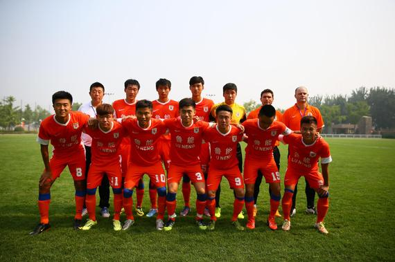 德国人被“搞懵”了！樊振东一己之力，让一座欧洲小城“沦陷”！